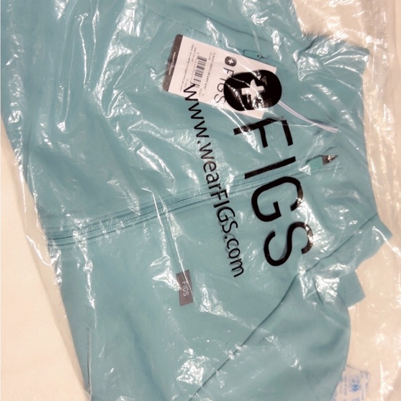 FIGS NWT Aqua/Mint On Shift ContourKnit Jacket - Picture 2 of 7